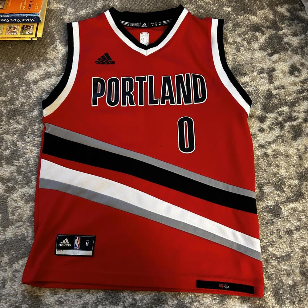 Adidas Portland Trailblazers Lillard Jersey Medium (10-12)
